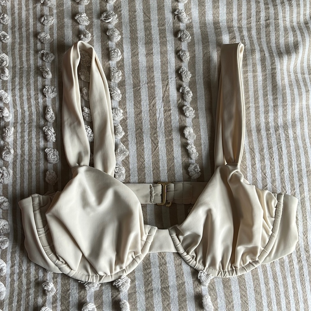 Brand new Tularosa cream swim top!